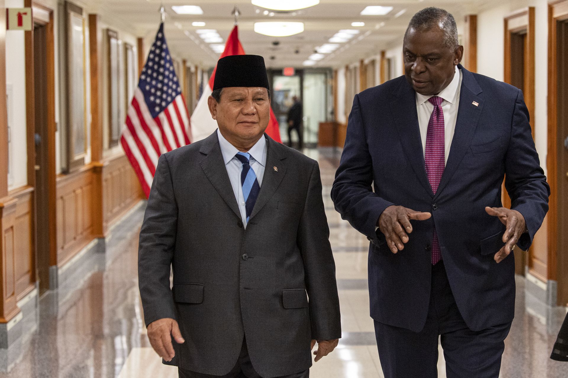 Secretary of Defense Lloyd J. Austin III walks with Indonesian Defense Minister Prabowo Subianto during a bilateral exchange at the Pentagon, Washington, D.C., Aug. 24, 2023. (DoD photo by U.S. Navy Petty Officer 1st Class Alexander Kubitza)
