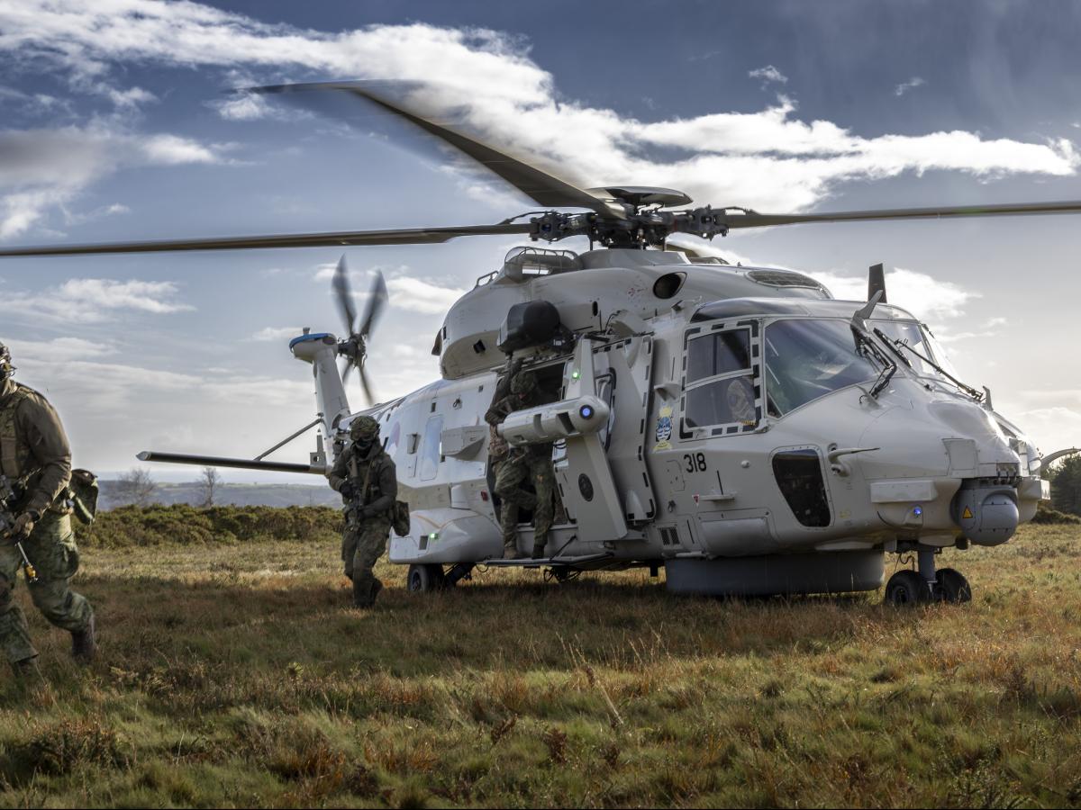 Oefening Grey Wyvern 2025, NH90 (foto SM M. Roos | Mediacentrum Defensie)