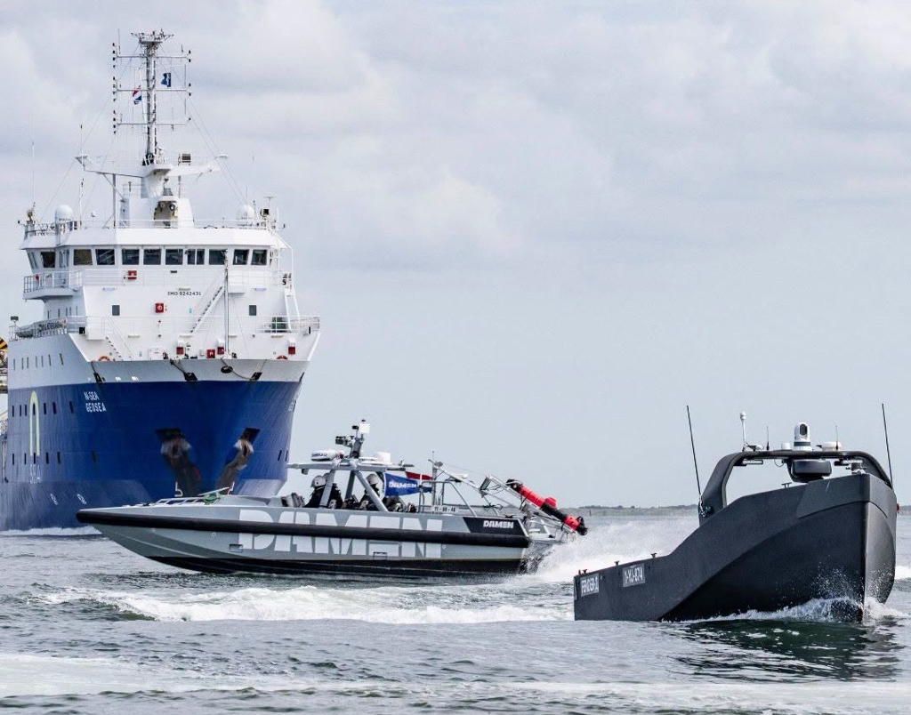 Het programma Maritime Uncrewed en de MUST-oefeningen vormen de basis voor een snelle, gestage ontwikkeling van onbemenste systemen voor de Koninklijke Marine (foto: Mediacentrum Defensie)2